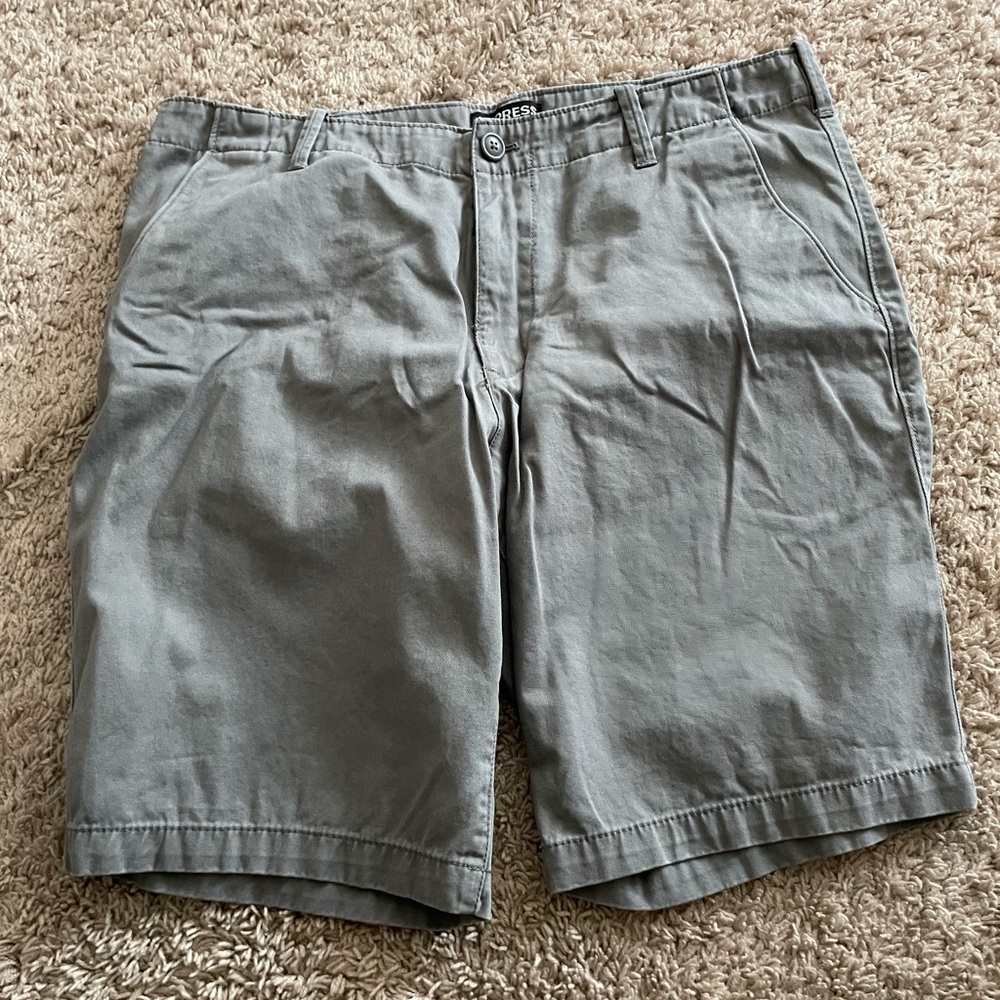 Express Shorts